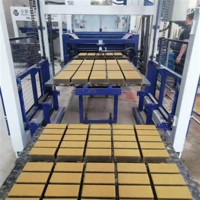 Máquina para fazer tijolos de concreto no Líbano